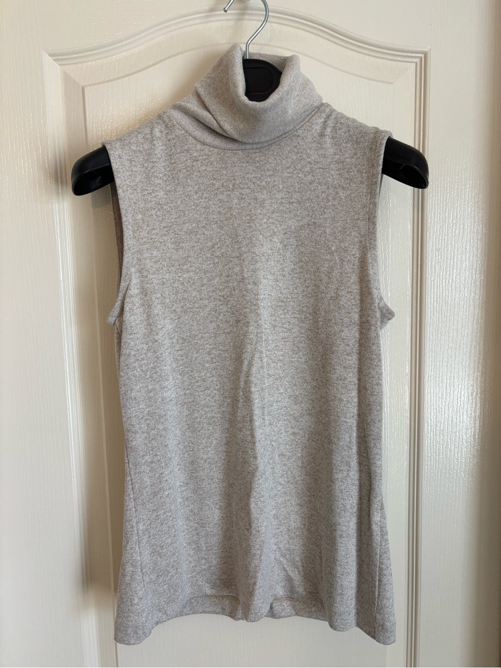 NWT Banana Republic Soft Luxe Sleeveless Turtleneck (Oatmeal, Small)